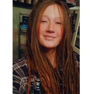 Meet your Posher, Rayna